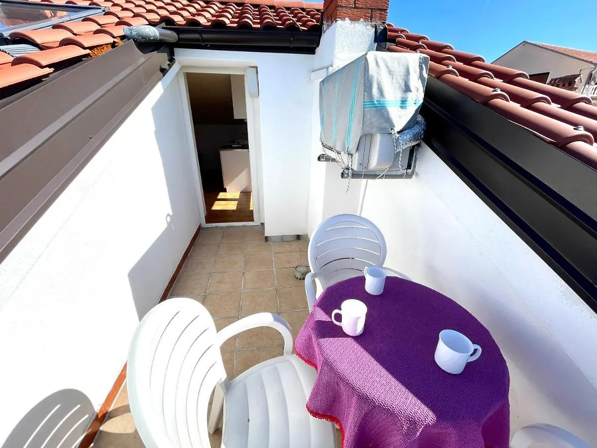 Apartment Apartmani Luky Dramalj