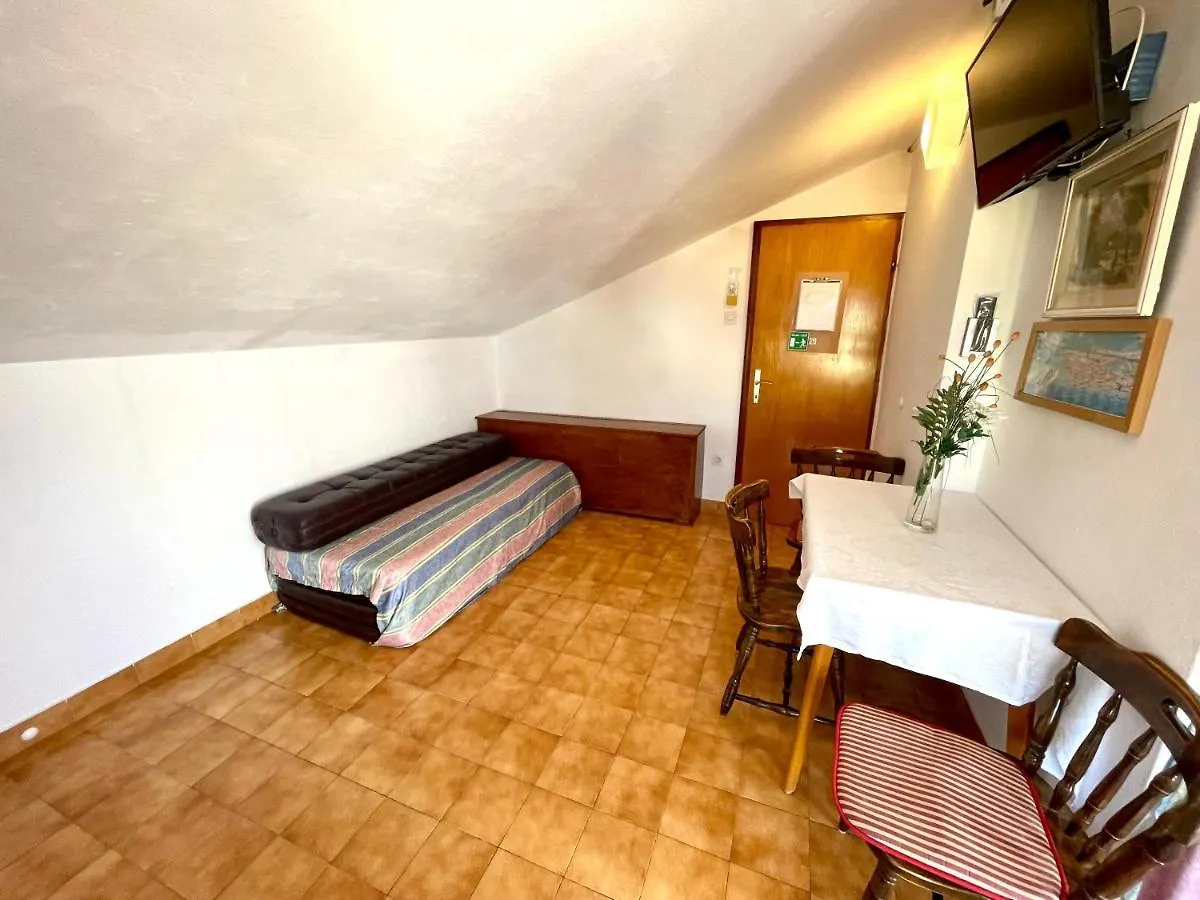 Apartment Apartmani Luky Dramalj
