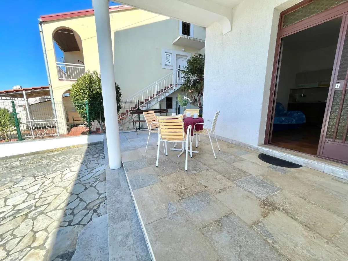 Apartment Apartmani Luky Dramalj
